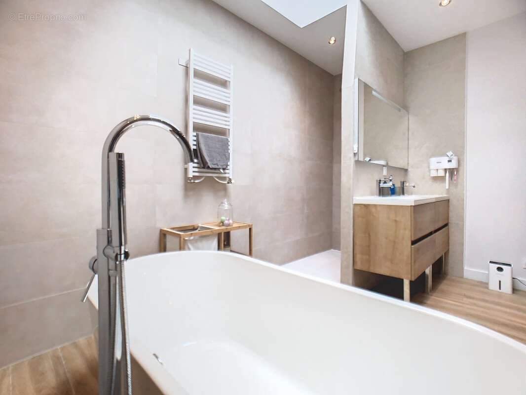 Maison à CHASSE-SUR-RHONE