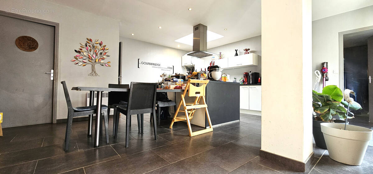 Maison à CAMPHIN-EN-PEVELE