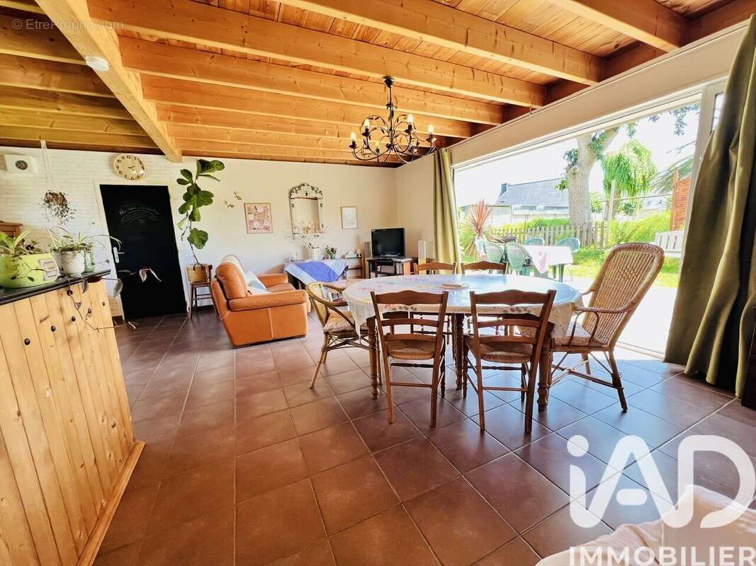 Maison 129 m² à Kermaria-Sulard  - photo 4