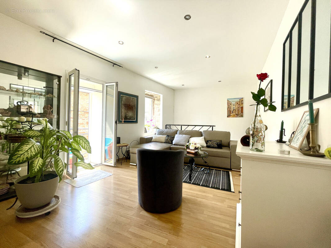 Maison à SAINT-FELIX-DE-LODEZ