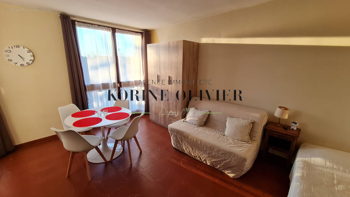 Appartement à GREOUX-LES-BAINS