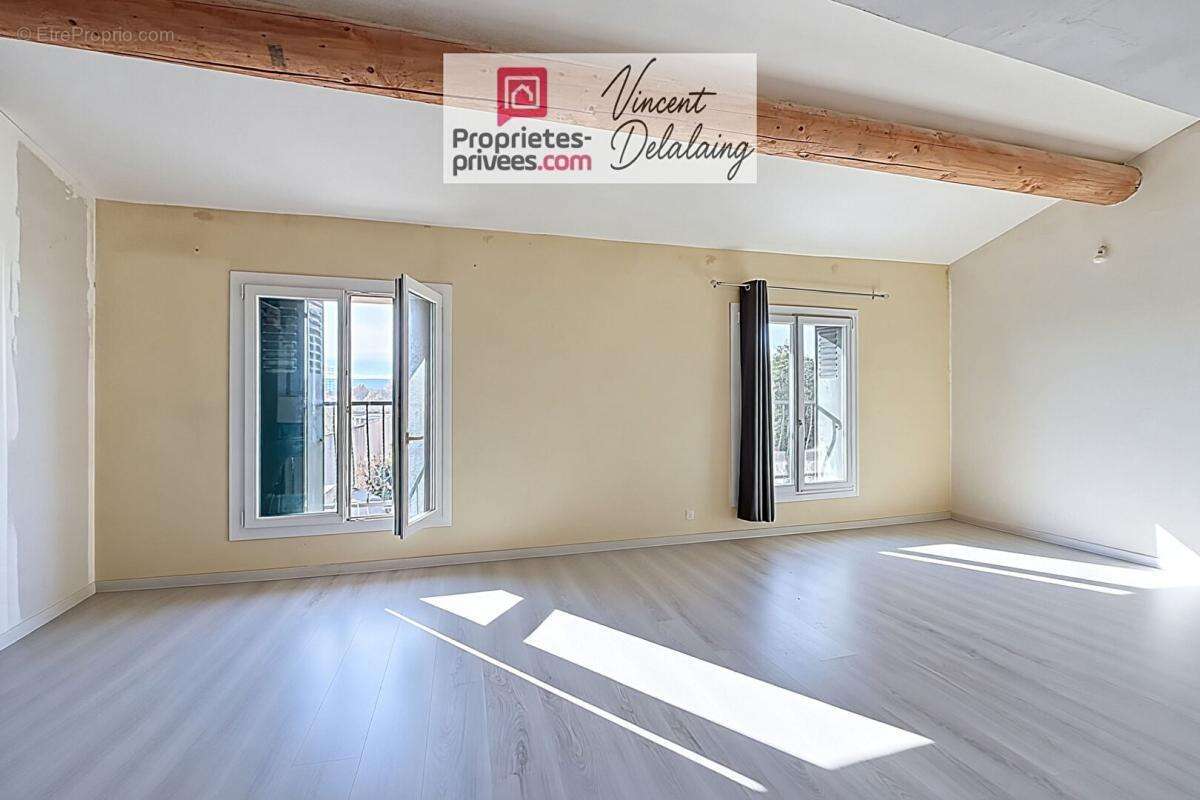 Maison à VILLELAURE