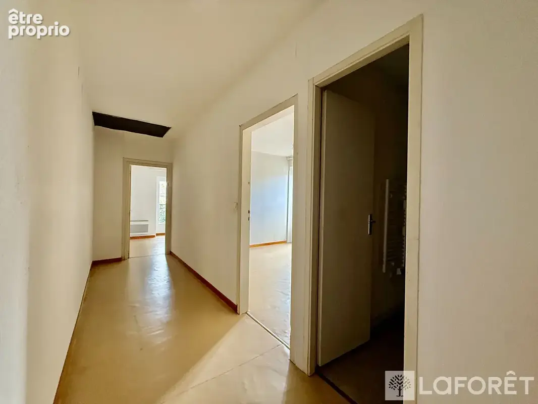 Appartement T3 en duplex avec parking - photo 4