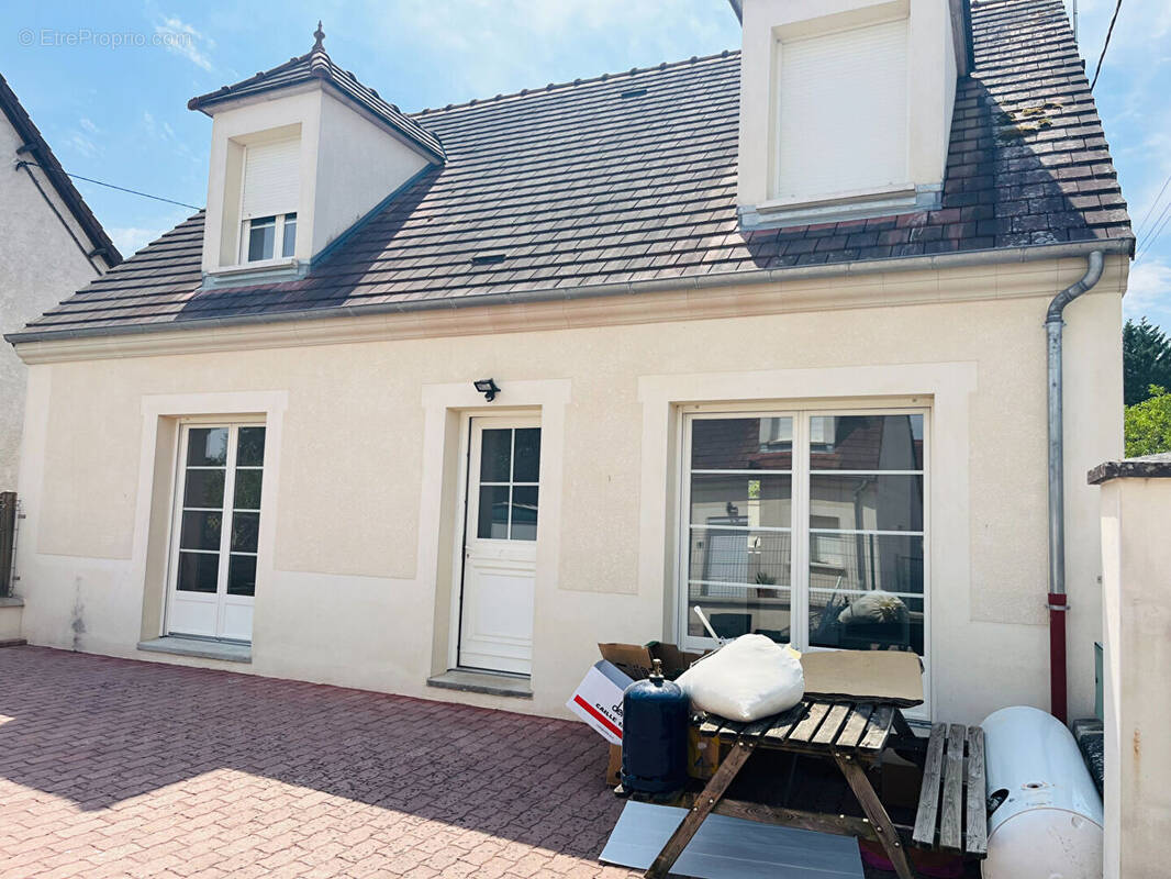 Maison à APPOIGNY