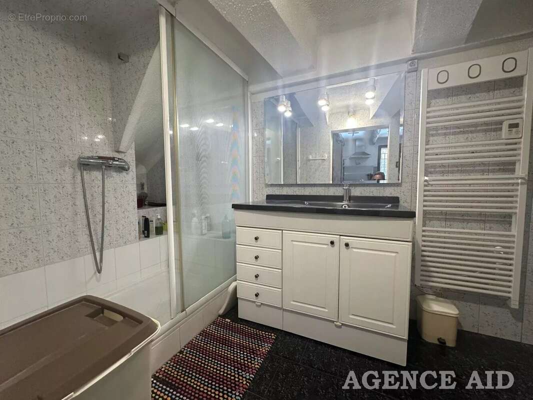 Appartement à CUGES-LES-PINS