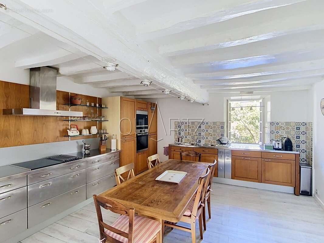 Maison 517 m² à Anet  - photo 12