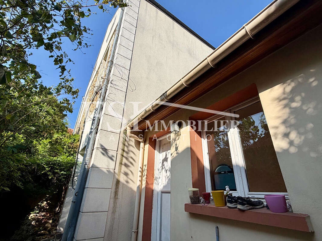 Maison Saint Leu La Foret 5 pièces - 79 m2 - centre-ville - photo 2