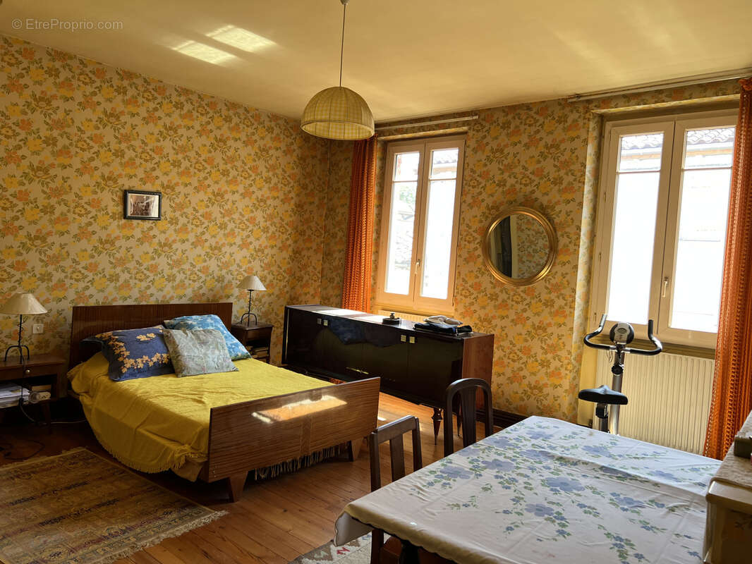 Maison à CASTELSARRASIN