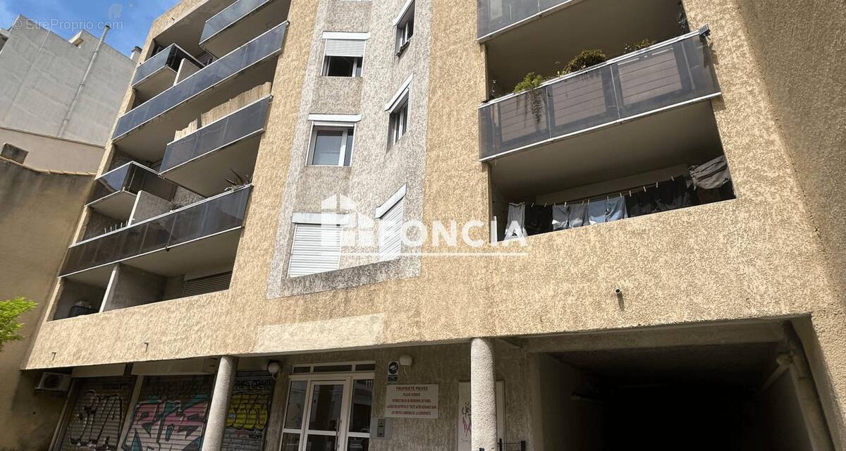 Appartement à MARSEILLE-5E