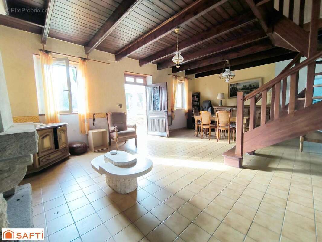 Photo 4 - Maison à GUERLESQUIN