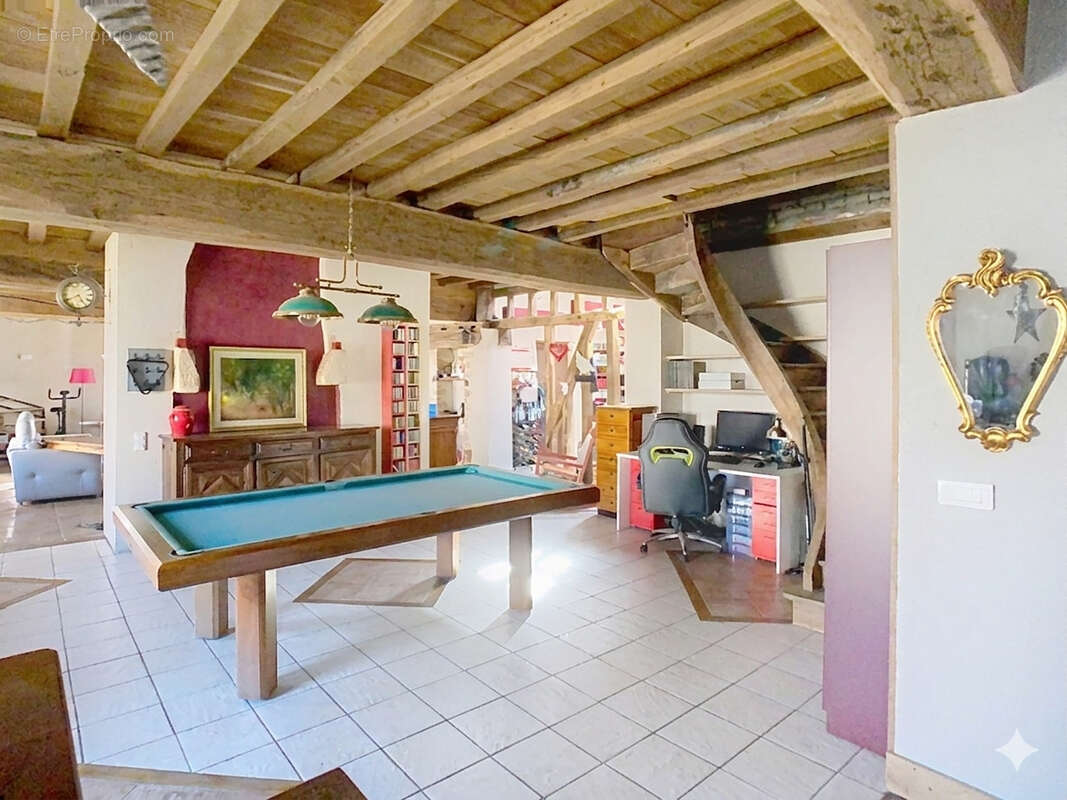 Maison à MARIGNY-LES-REULLEE