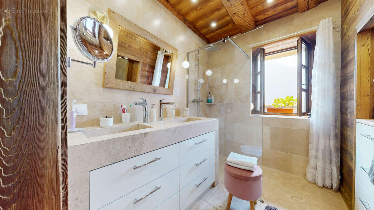 Appartement à PASSY