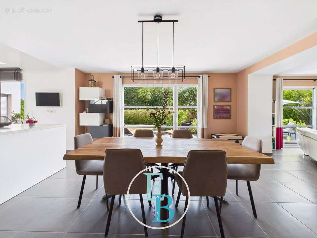 MAISON - T5 - 157,93m2 - photo 5