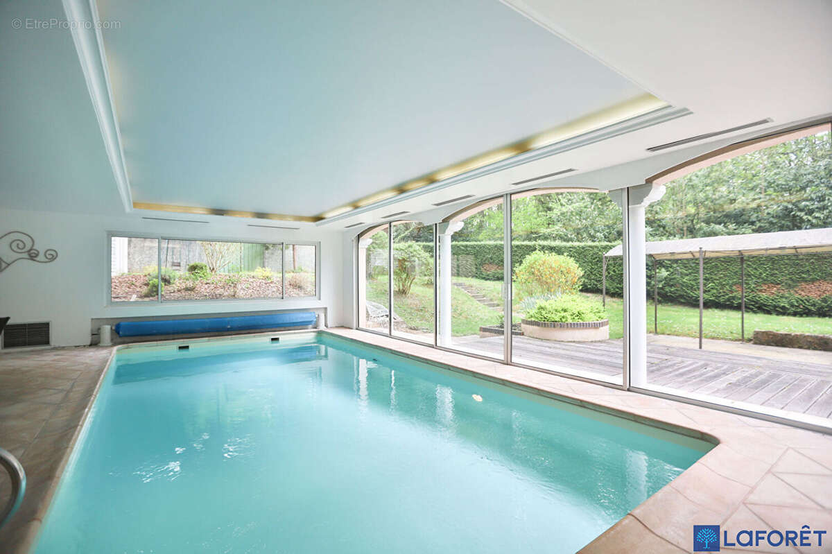 Maison à JOUARS-PONTCHARTRAIN