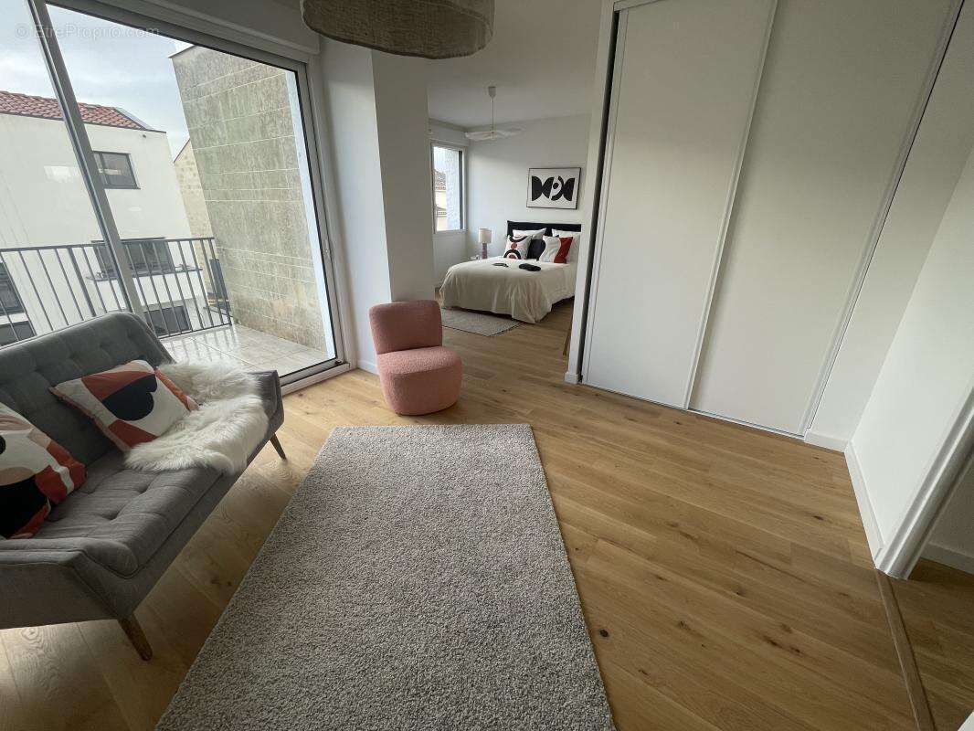 Appartement à BORDEAUX