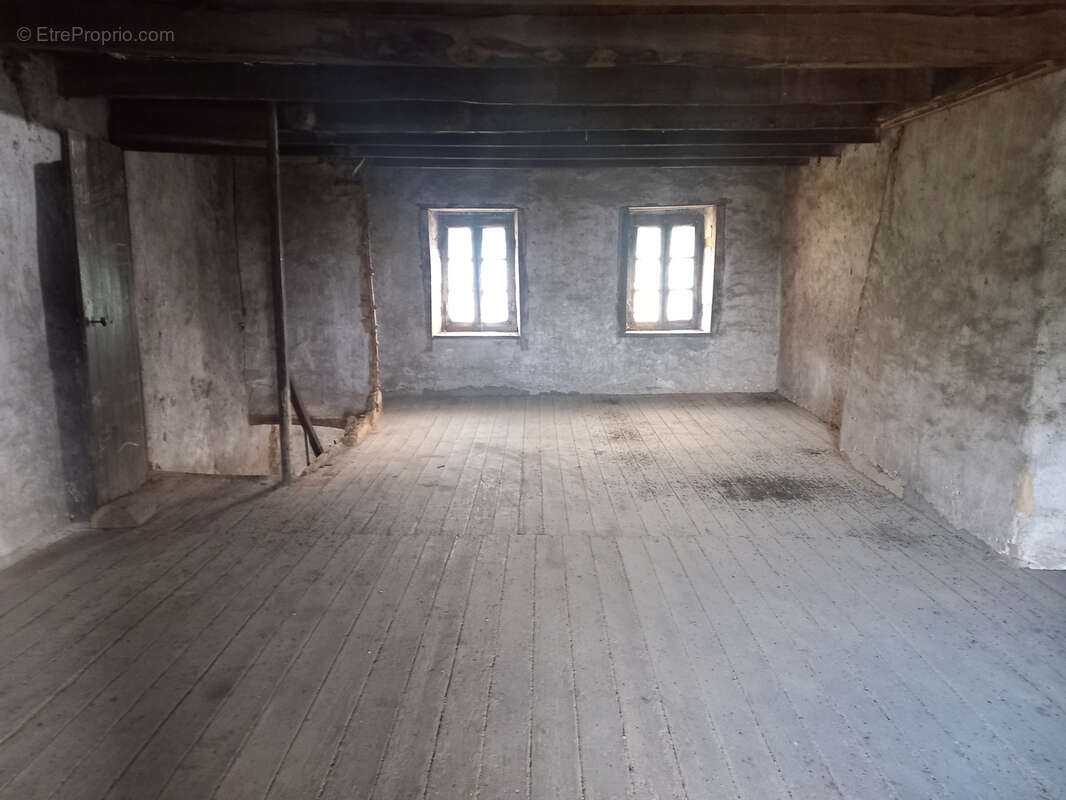 Maison à SAINT-DIZIER-LEYRENNE