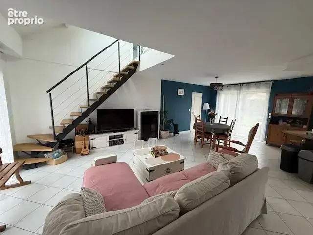Maison 120 m² à Saint-Victor-De-Chretienville  - photo 7