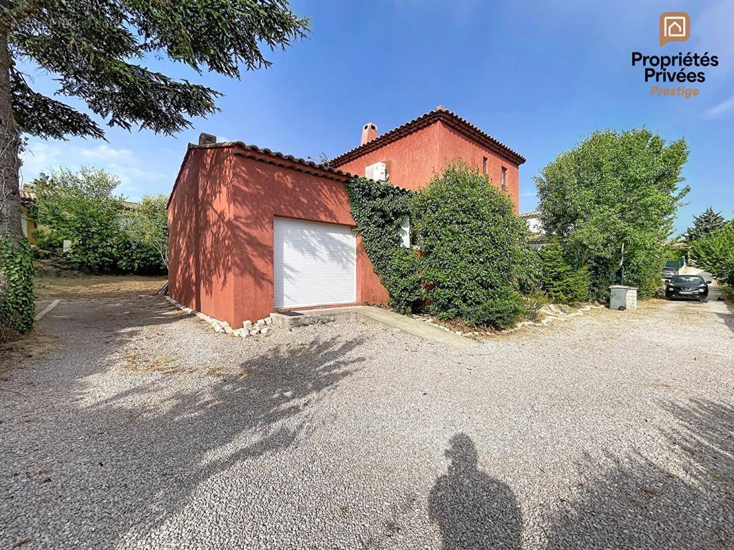 Photo Maison à Saint-Maximin-La-Sainte-Baume au prix de 424 000€