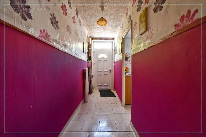 Maison avec garage et jardin au cœur du village / Idéal premier achat ou investissement  LE CHATELET (18) - photo 11