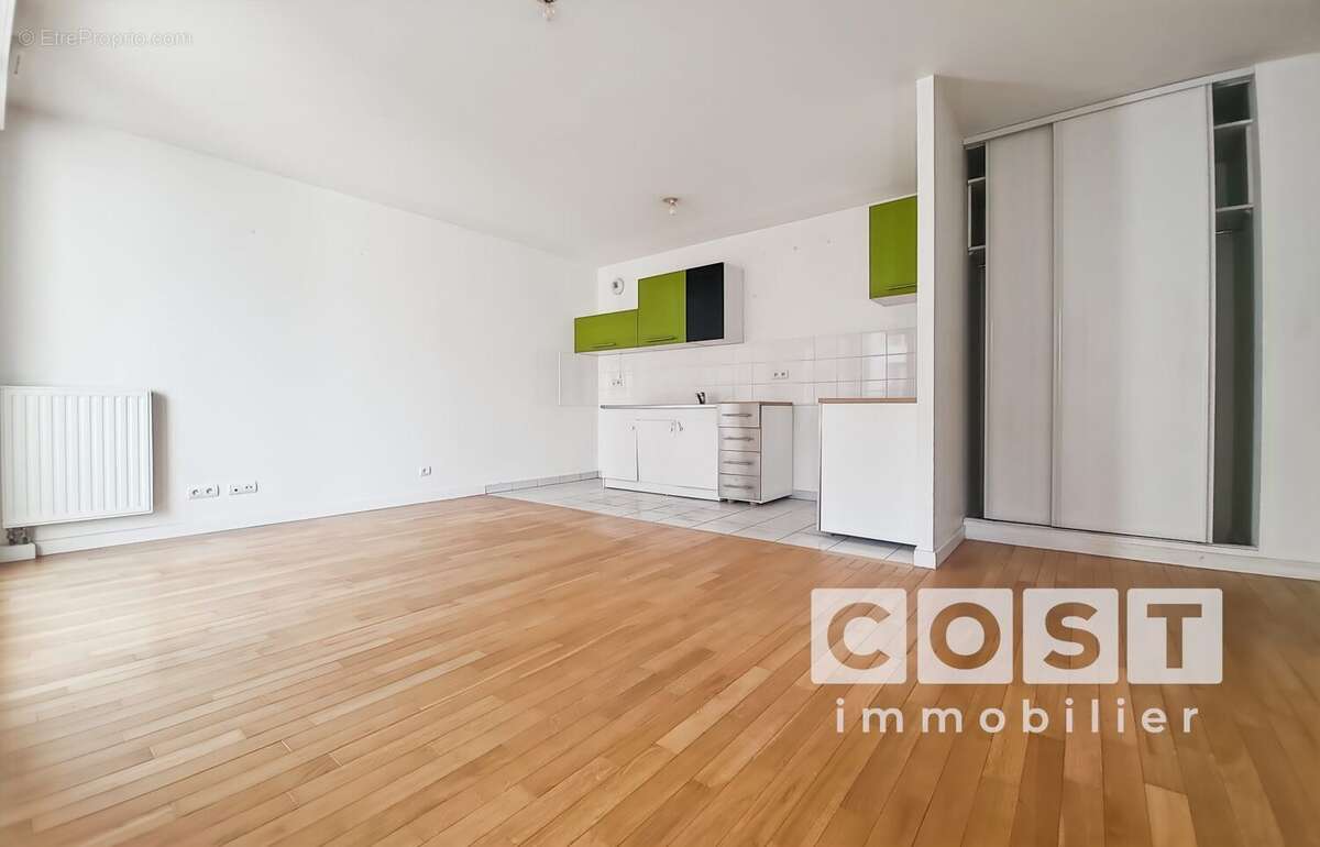 Appartement à ASNIERES-SUR-SEINE