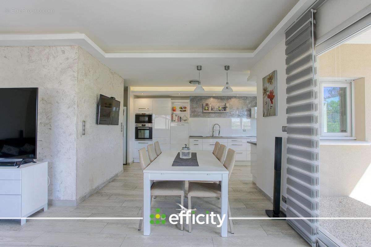 Maison à CHASSE-SUR-RHONE