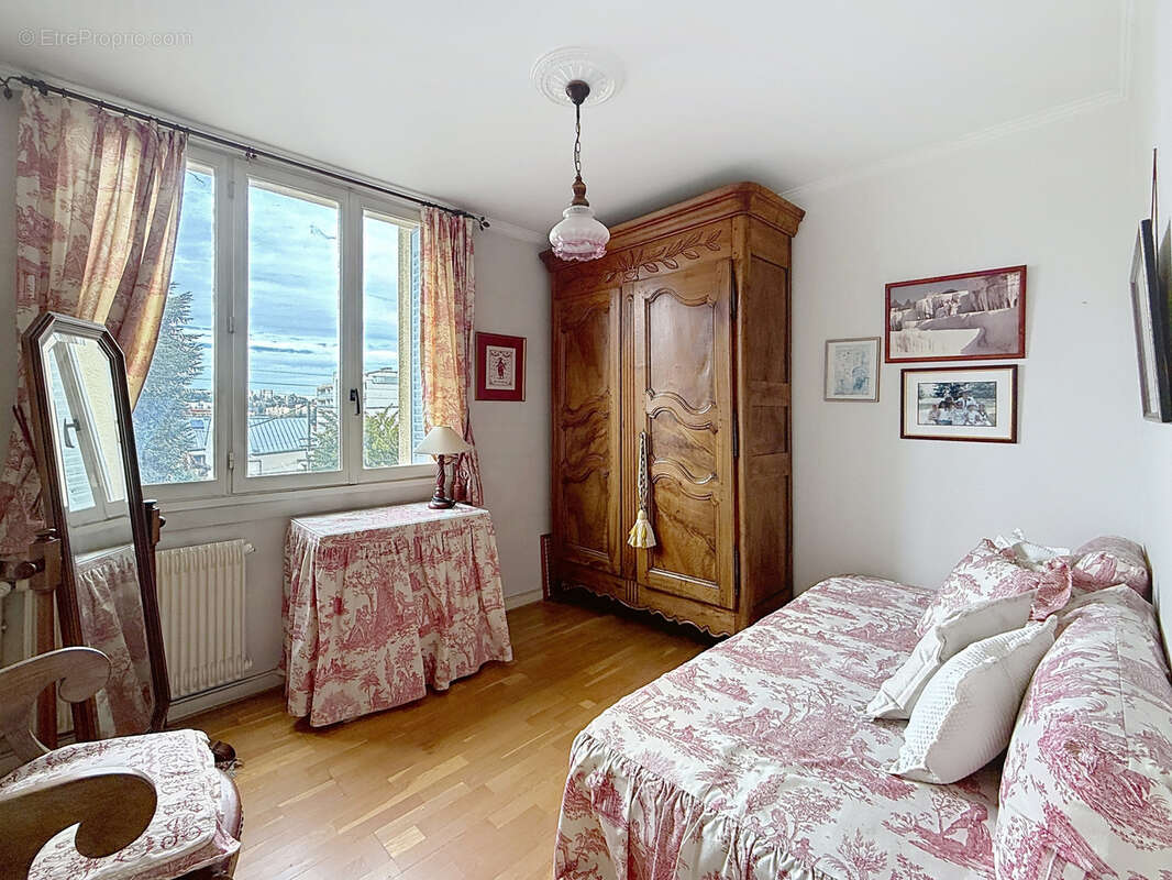 Appartement à OULLINS