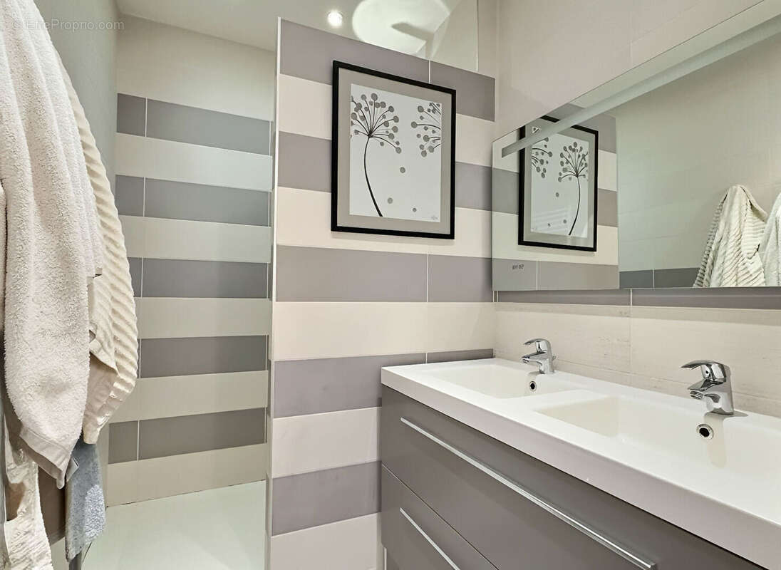 Appartement à PARIS-6E