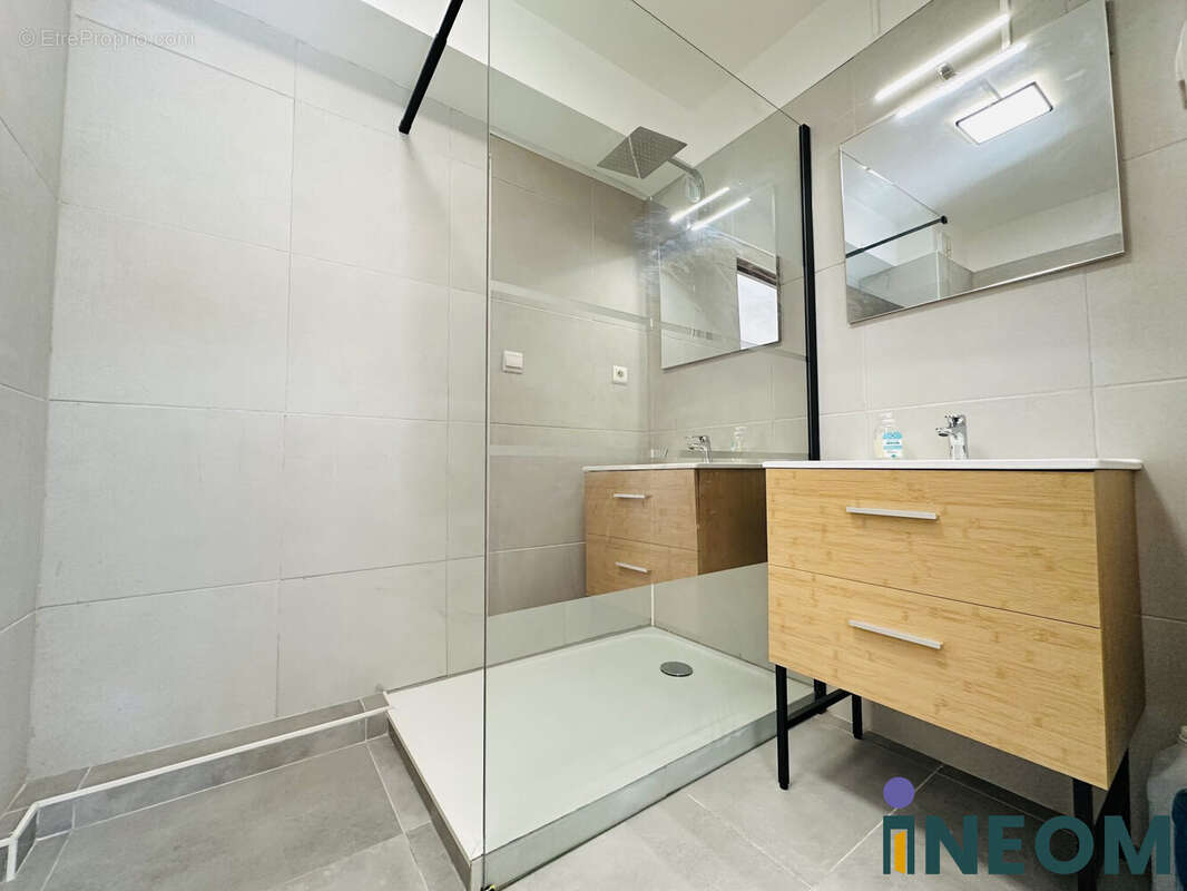 Appartement à SAINT-DENIS