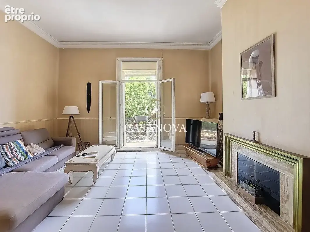 Vigneronne - Frontigan village - 208 m2 habitables - photo 9