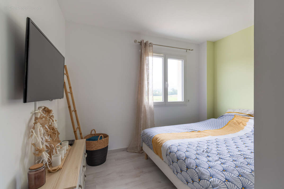 Maison à LA BATIE-DIVISIN