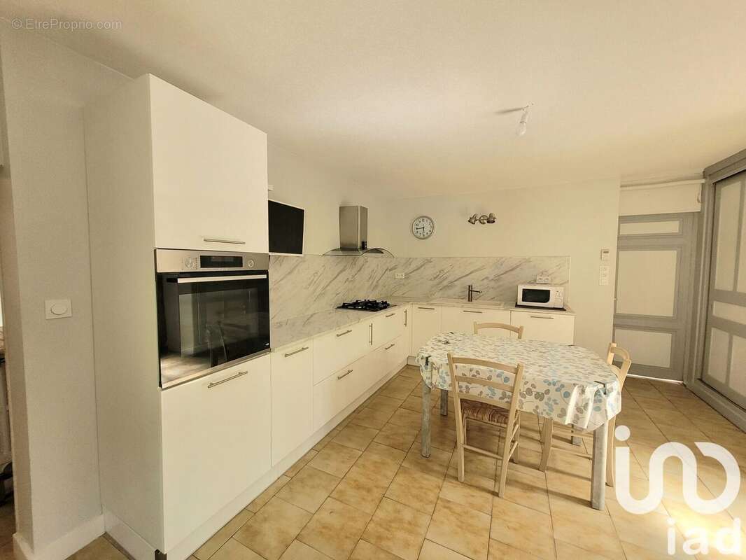 Maison 102 m² à Maizilly  - photo 4