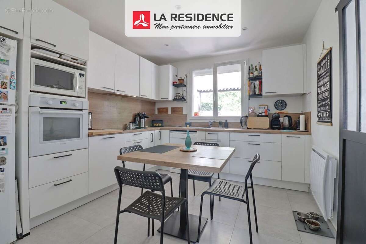 Maison à VERNEUIL-SUR-SEINE