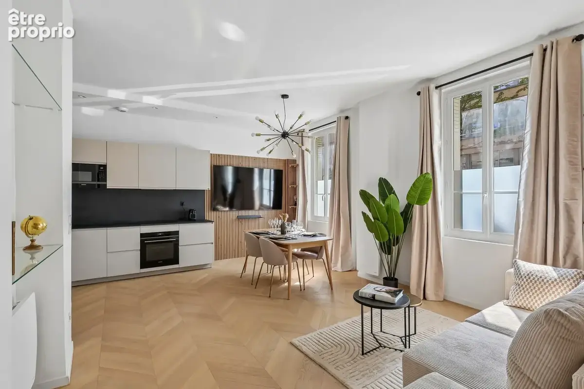Appartement à PARIS-14E