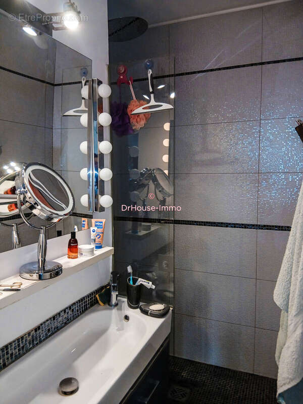 Appartement à MARSEILLE-13E