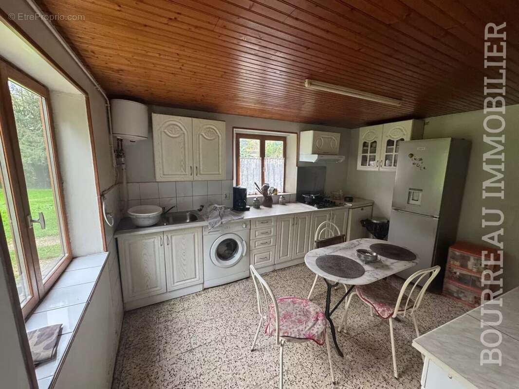 Maison à ARCES-DILO