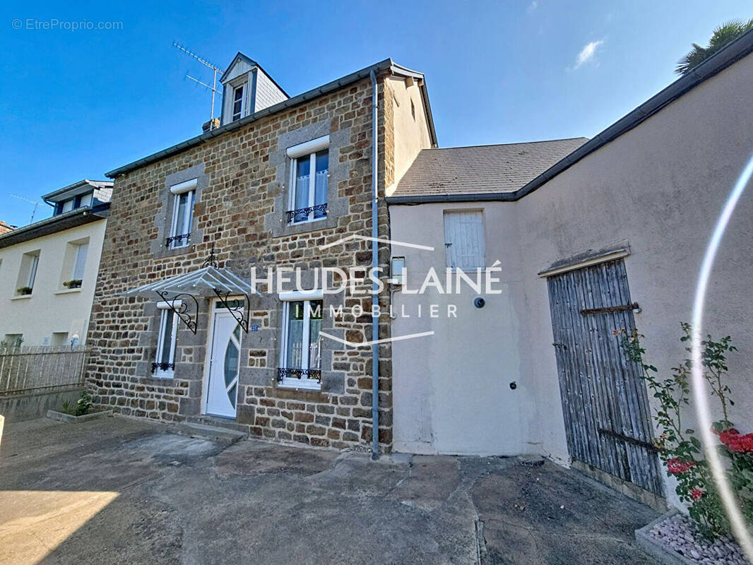 Maison 3 pièces 76 m² · à Ducey · 76,5 m² · 180 000 €