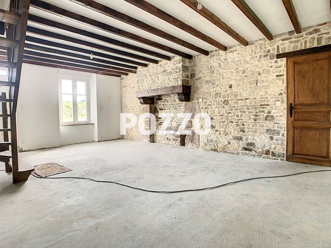 Maison à SAINT-SAMSON-DE-BONFOSSE