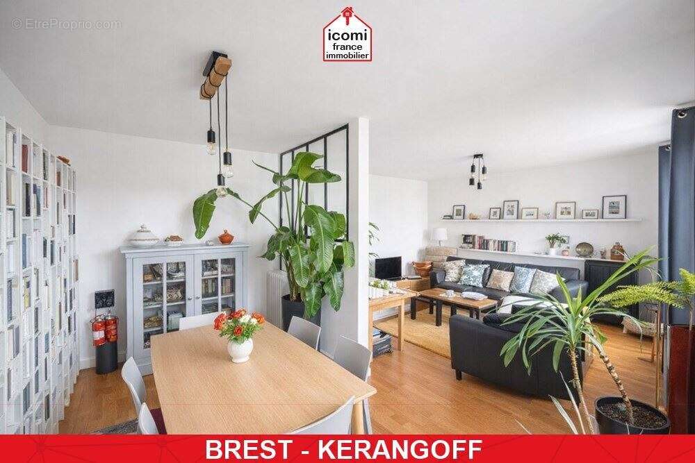 Finistere - brest (29200) - a vendre - appartement 85 m² - trois chambres - piece e vie 30m² - dalle beton - balcon - loggia - photo 4