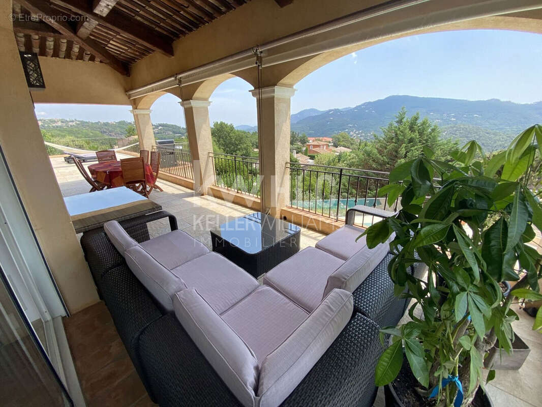 Maison 210 m² à Les Adrets-De-L'esterel  - photo 5