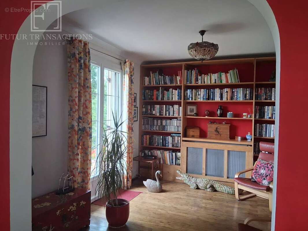 Maison à CHATEAU-L'EVEQUE