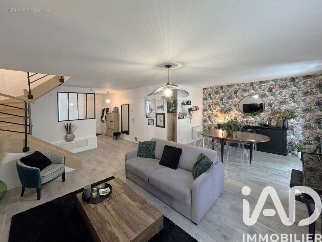 Photo 2 - Maison à GUIGNES