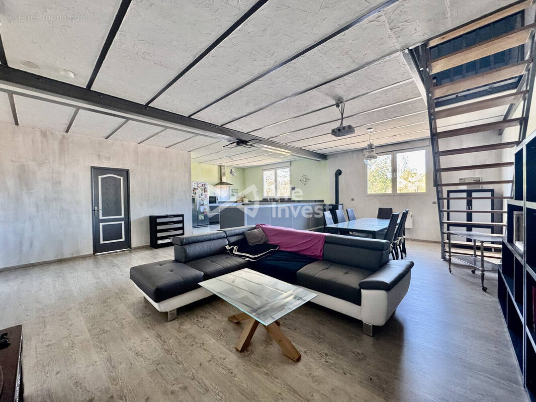 Appartement à REBAIS