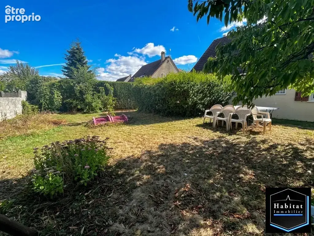 Maison individuelle sous-sol total beau terrain de 632 m2 - photo 2