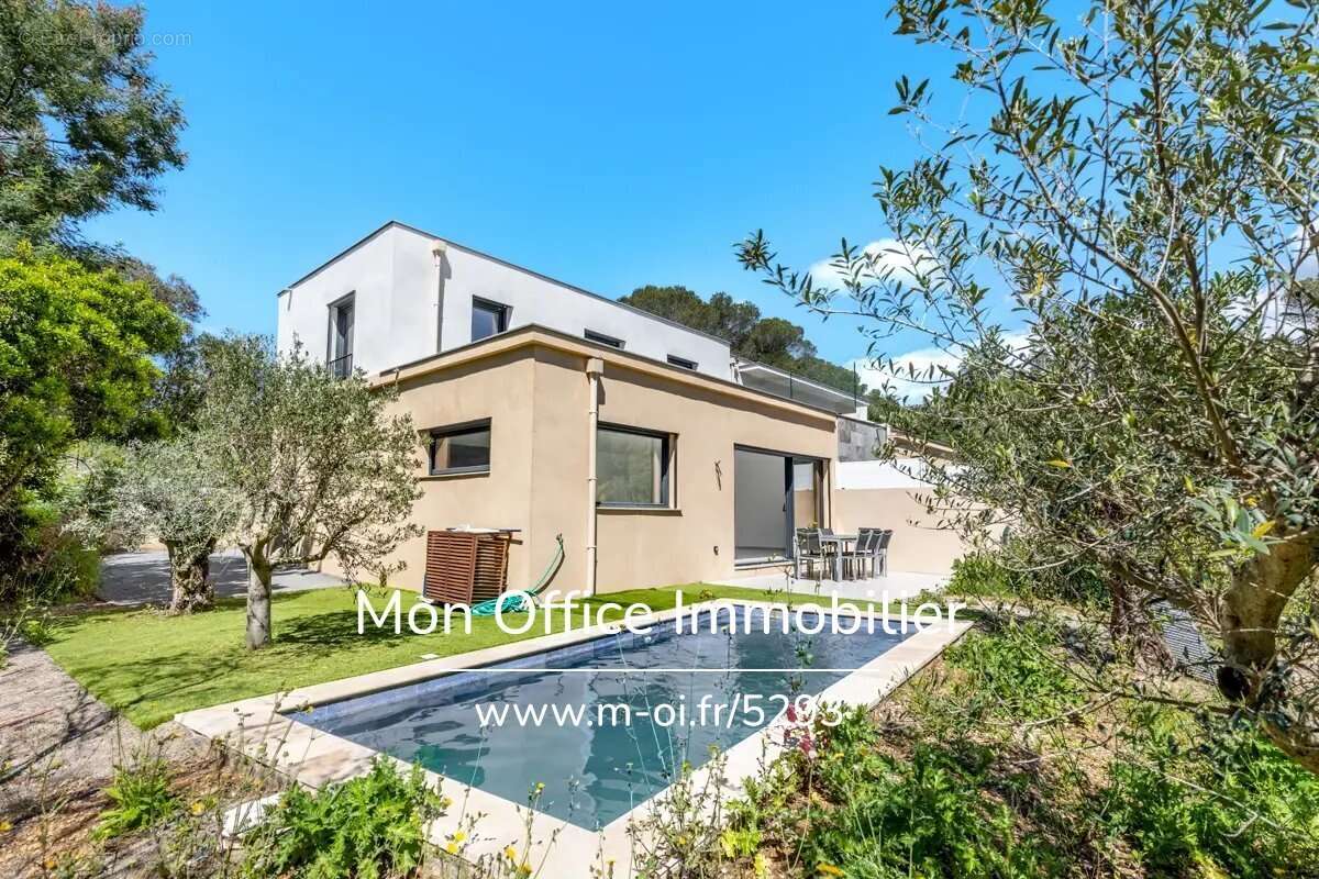 Maison à SAINT-RAPHAEL