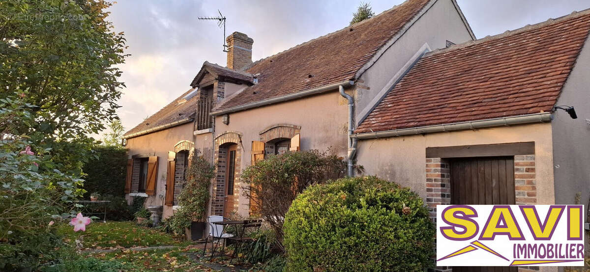 Maison à LA SELLE-SUR-LE-BIED