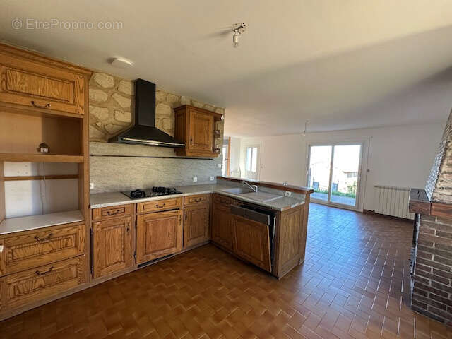 Maison à CHASTELLUX-SUR-CURE