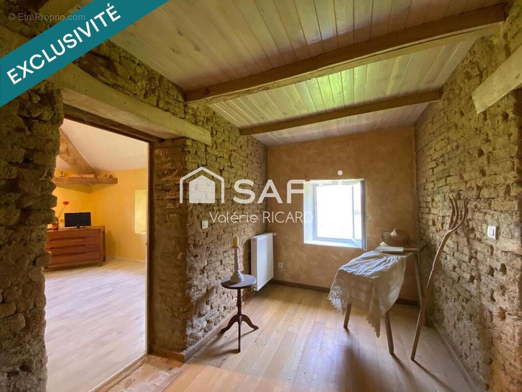 Maison 210 m² à Vaissac  - photo 4
