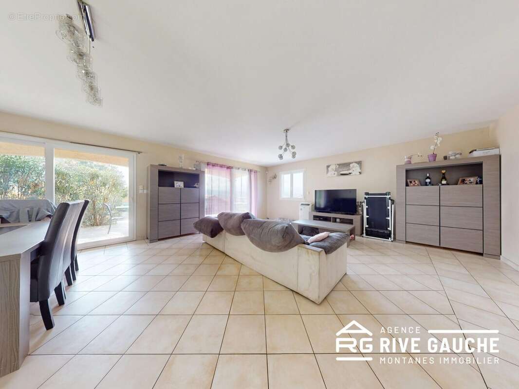 Maison à LE PEAGE-DE-ROUSSILLON