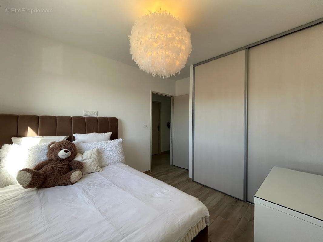 Maison à MONTELIMAR