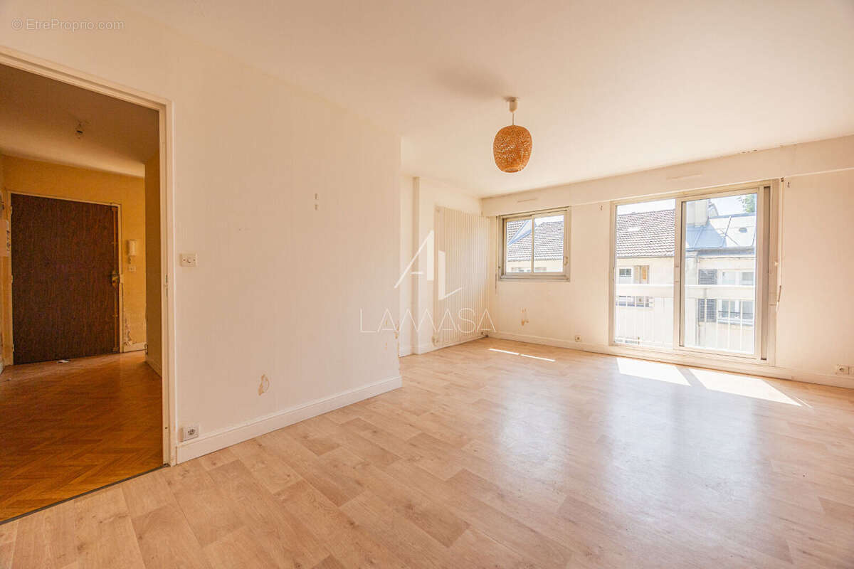 Appartement  F2 - Proche gare Thorigny Sur Marne - photo 2